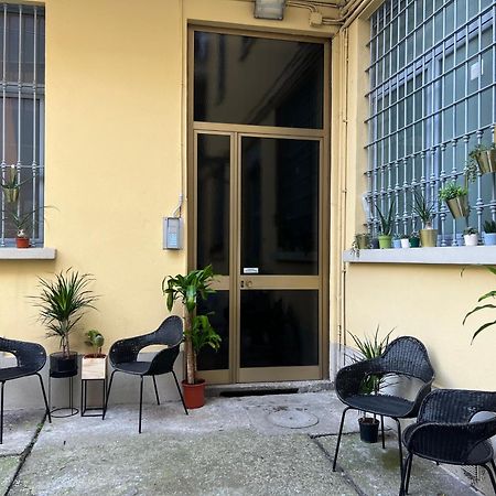 Regina Milano In Porta Romana 3 - Sky Tv, Wifi & Breakfast Box Leilighet Eksteriør bilde