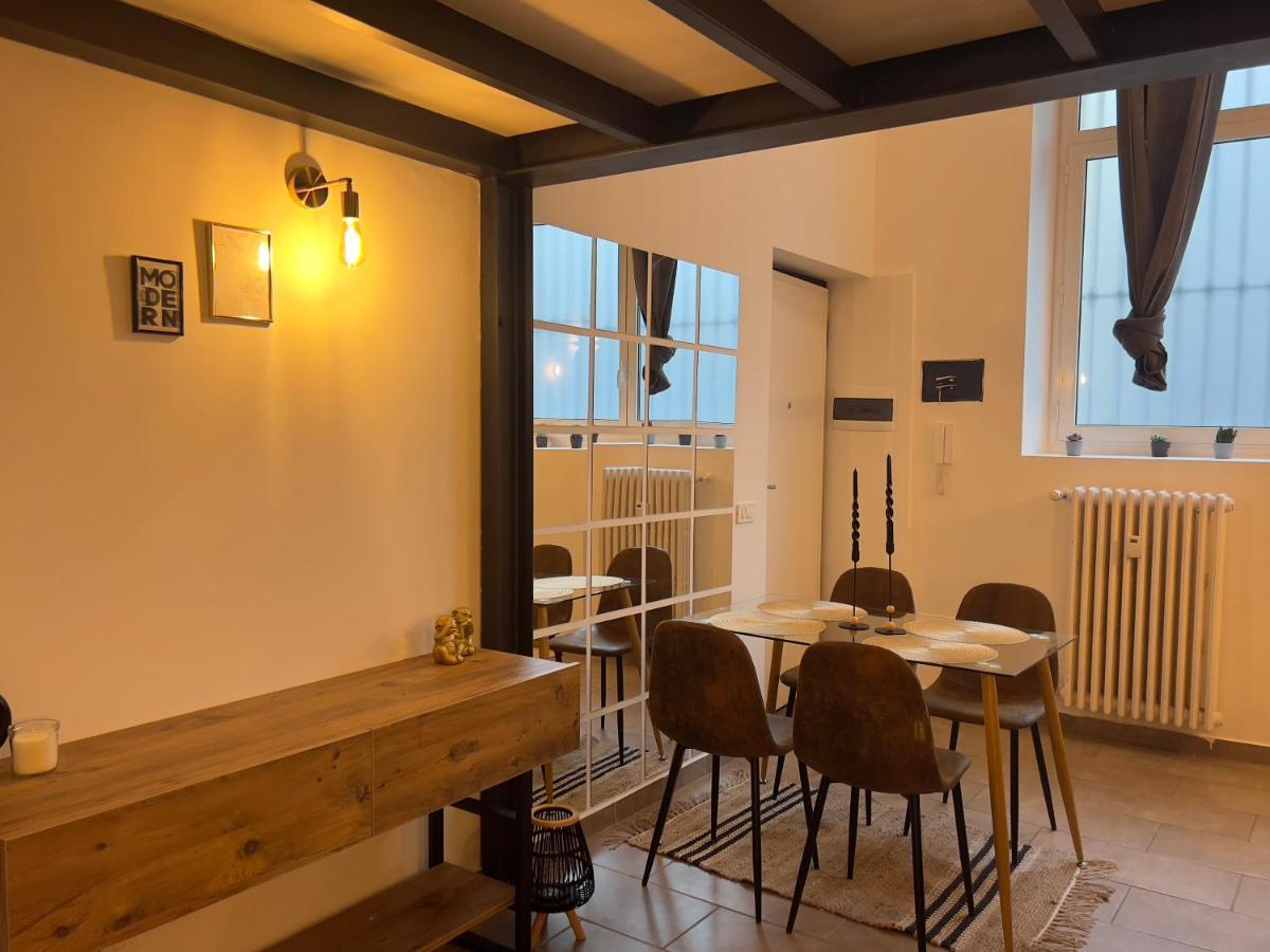 Regina Milano In Porta Romana 3 - Sky Tv, Wifi & Breakfast Box Leilighet Eksteriør bilde