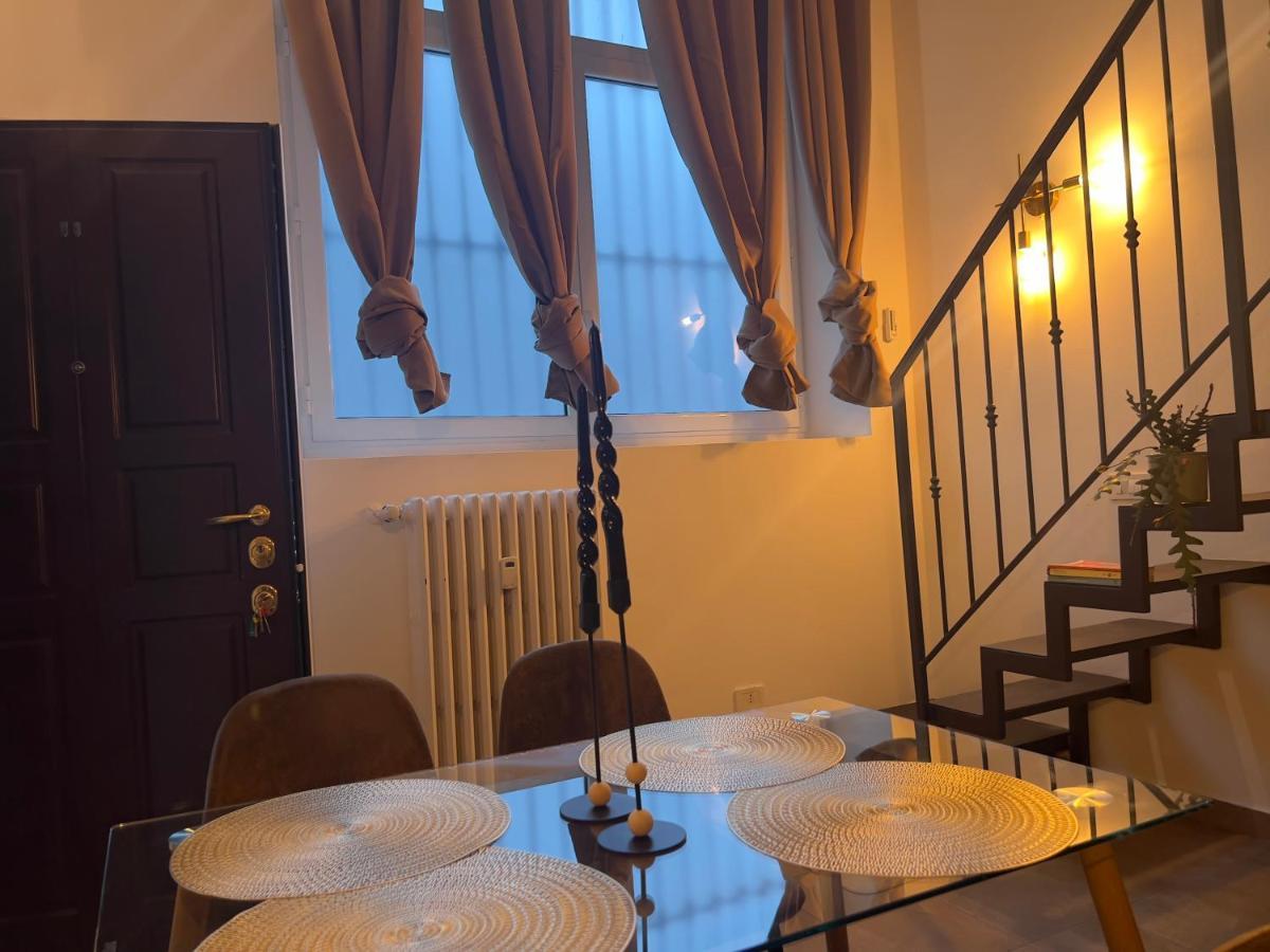 Regina Milano In Porta Romana 3 - Sky Tv, Wifi & Breakfast Box Leilighet Eksteriør bilde