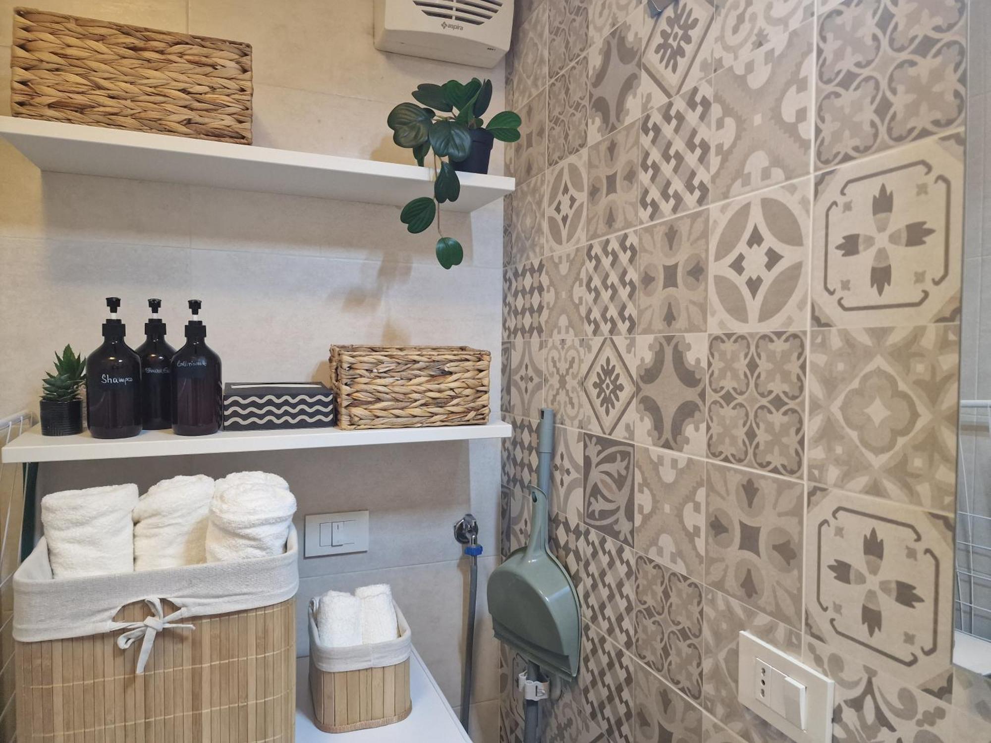Regina Milano In Porta Romana 3 - Sky Tv, Wifi & Breakfast Box Leilighet Eksteriør bilde